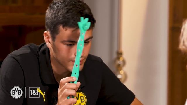 Эрлинг Холанд и Джио Рейна играют в НАСТОЛЬНЫЕ ИГРЫ