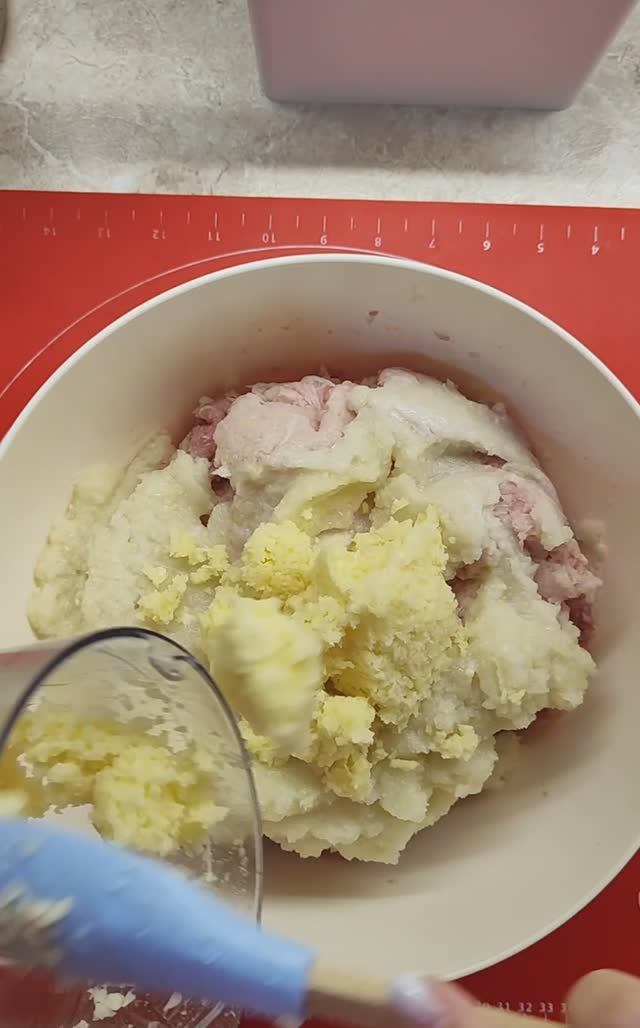 Фарш не покупаю ☝️ Делаю сама ? Будет сочно ?