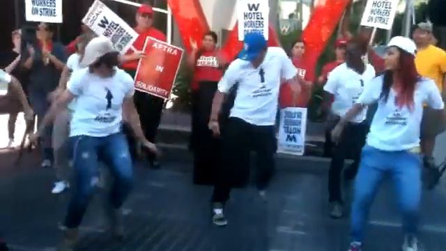 AFTRA Music Video Dancers in Solidarity with UNITE HERE Hotel Workers in Hollywood смотреть онлайн