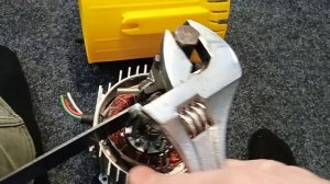 Как снять подшипник с вала