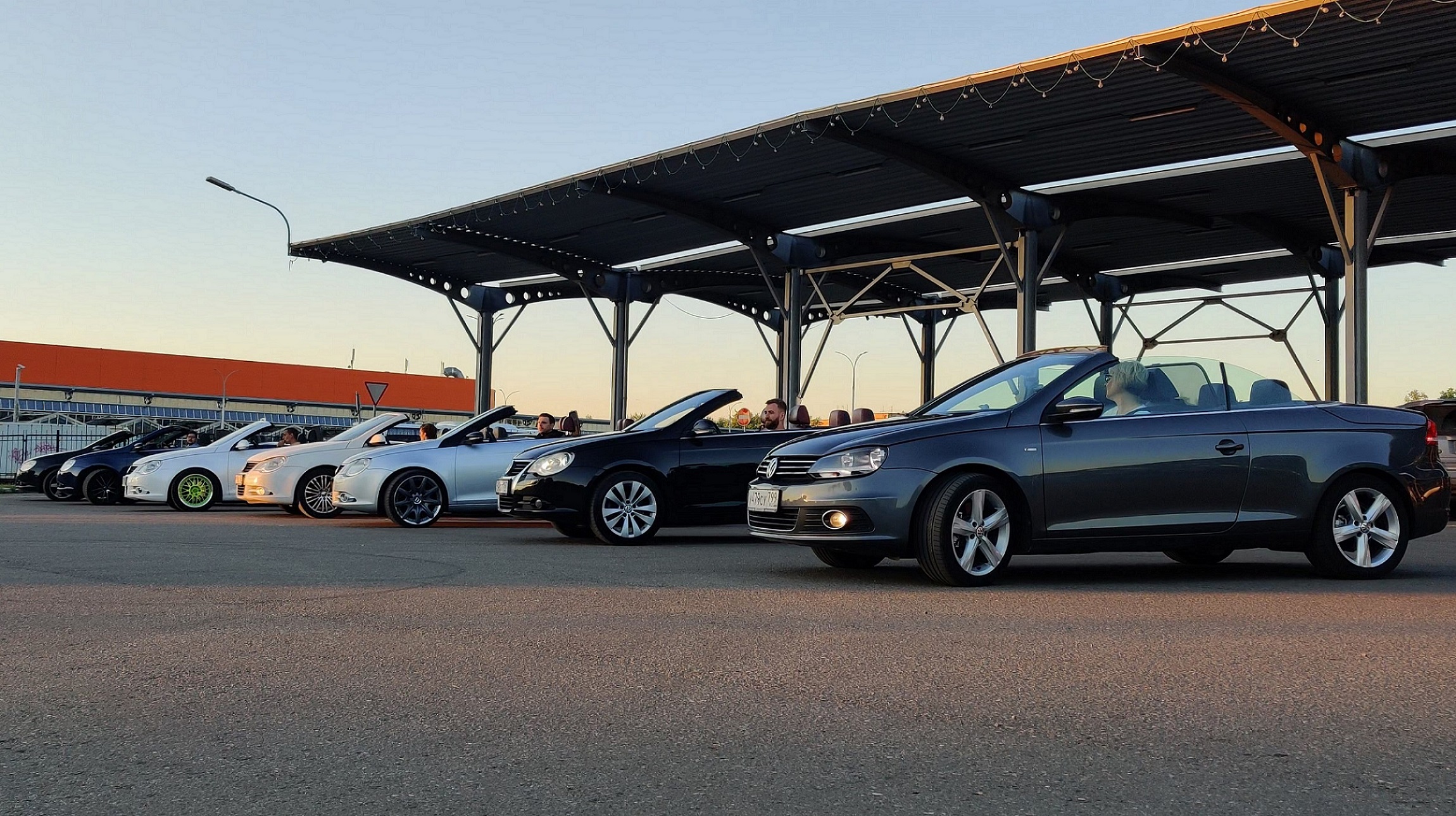 Кабриолеты Volkswagen EOS смотреть онлайн