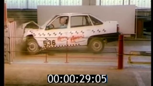 Краш-тест "Daewoo Nexia". АвтоРевю. (1997) смотреть онлайн