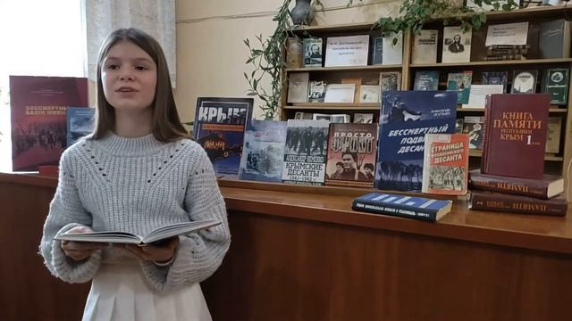 Маша Турчан читает стихотворение Риммы Казаковой 