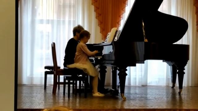 Екатерина Примакова, чешская нар песня Мой конек смотреть онлайн