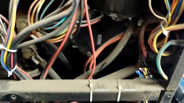 ПОЛУАВТОМАТ АВРОРА ЧИСТКА смотреть онлайн