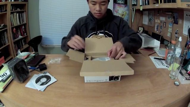 Olympus SP-720UZ Unboxing смотреть онлайн