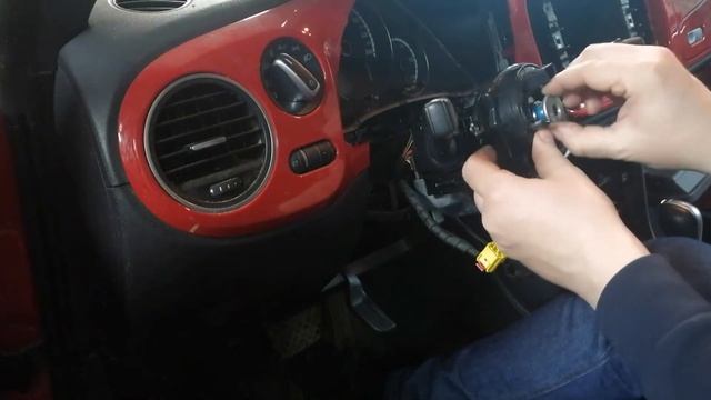 Снятие подрулевого кольца с фольксваген Нью Битл 2015 года смотреть онлайн