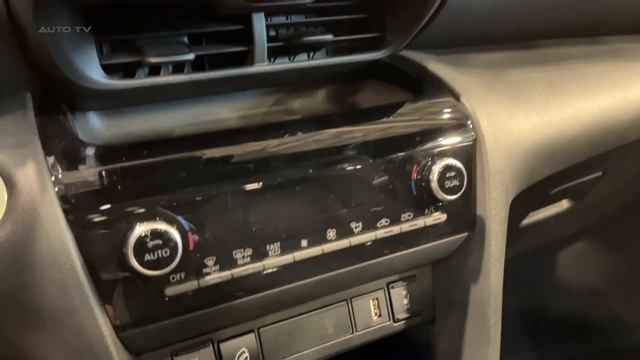 NEW 2023 Toyota Yaris Cross Hybrid - Visual OVERVIEW Exterior, Interior (Lyon Motorshow)