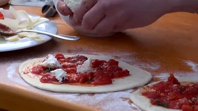 Приготовление Пиццы в печи AMPHORA смотреть онлайн