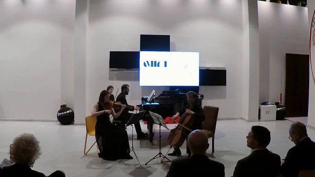 Concerto di Natale: Trio Emerald | Amici dell'Orchestra Sinfonica Nazionale della Rai смотреть онлайн