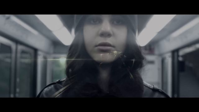 Marina Kaye - Homeless  (Clip Officiel)