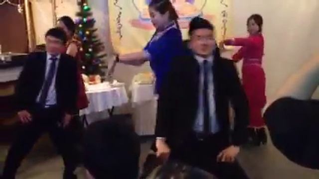 Mongolian-style Dance (in Xinjiang)