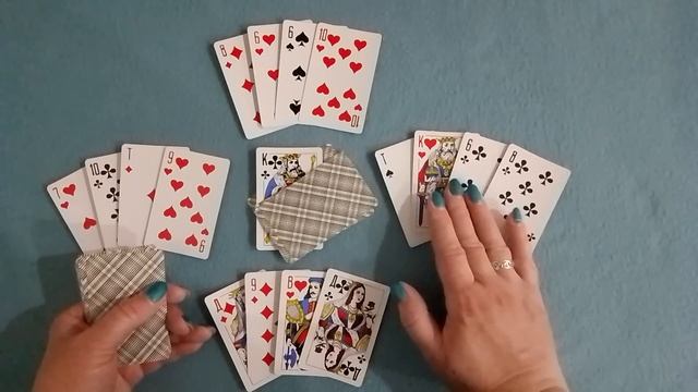 Гадание - Король♣ и две дамы♥♦ смотреть онлайн