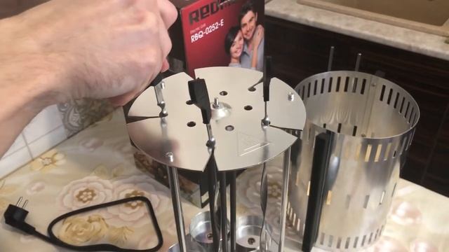 Обзор Электрошашлычница Redmond RBQ-0252-E смотреть онлайн