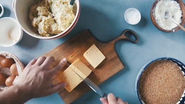 Картофельные шарики с сыром