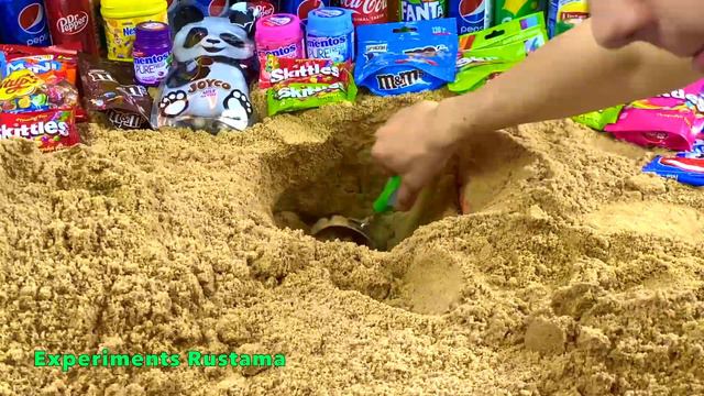 Big Coca Cola, Monster, Fanta, Chupa Chups, Mtn Dew, Many Soft Drinks and Mentos смотреть онлайн