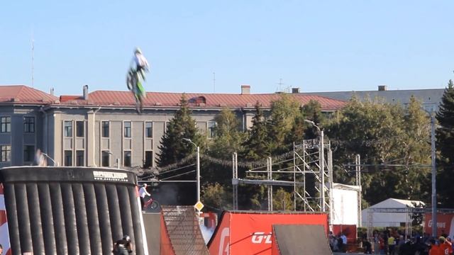 Возвращение Авангарда в Омск мотошоу смотреть онлайн
