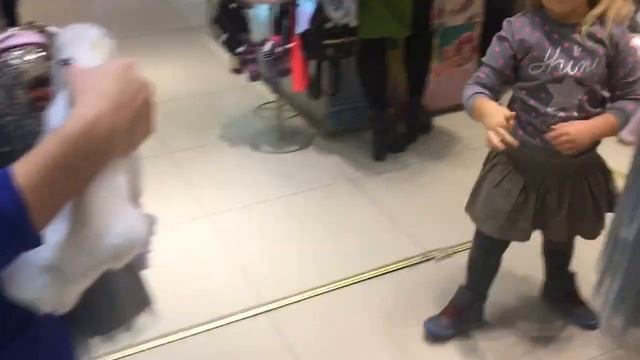 НОВОГОДНИЕ Наряды 2017! Выбираем НОВОГОДНЕЕ Платье★VLOG★Shopping Dress For New Year 2017 смотреть онлайн