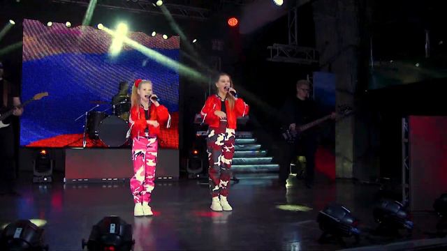 Служить России. исп. дуэт "Подружки" Шибаева юлия и Никитина Мария смотреть онлайн