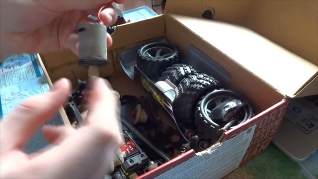 Распаковка радиоуправляемой модели Himoto Mastadon (kit набор) смотреть онлайн