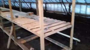 Своими руками стеллаж в зимней теплице