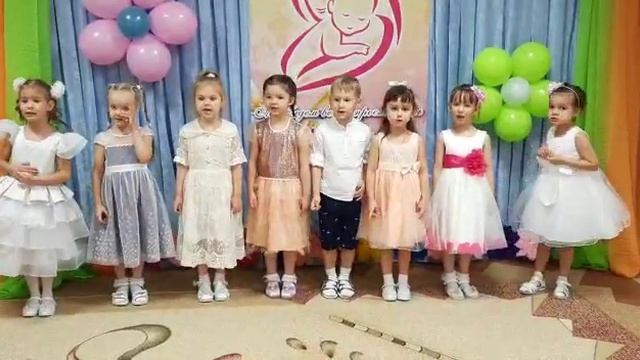 Песня: "Зореньки краше" смотреть онлайн