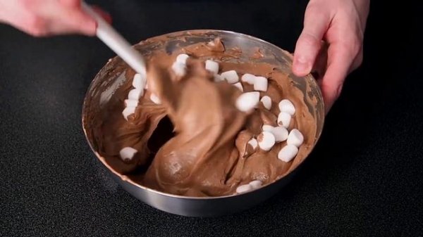 Шоколадное мороженое с маршмеллоу | Простой рецепт от VanaFood (#домавместе)