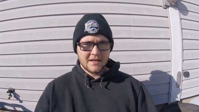 HOW TO KEEP WORMS ALIVE LONGER FOR FISHING! смотреть онлайн