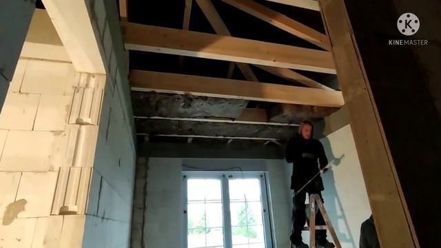 Изолиране на Таван с Минерална Вата(Кнауф) и поставяне на Пароизолация (Найлон) смотреть онлайн