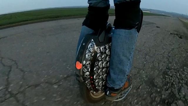 Моноколесо в поисках метеорита смотреть онлайн