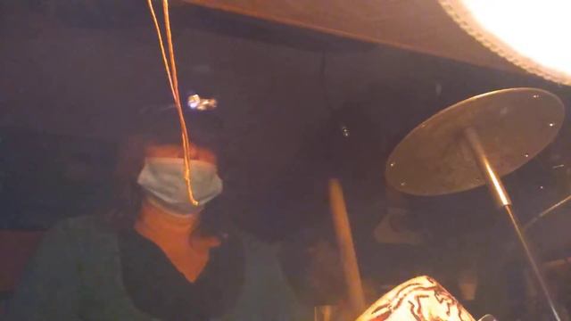 Unknown contender on hand made drums! смотреть онлайн