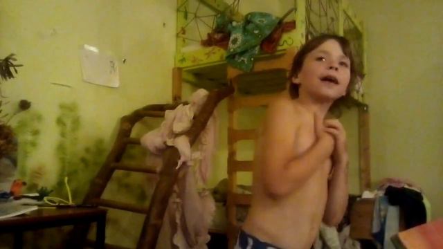 мой брат ,когда родители ушли погулять)))😂😁 смотреть онлайн