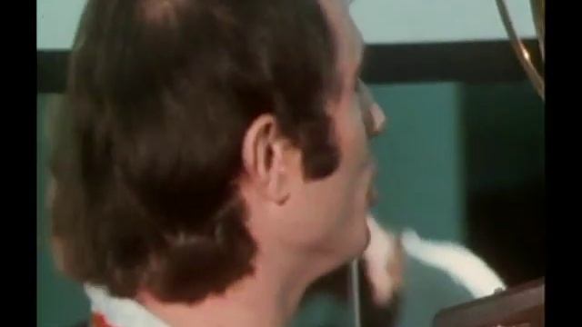 Elvis Presley - Karate 7 смотреть онлайн