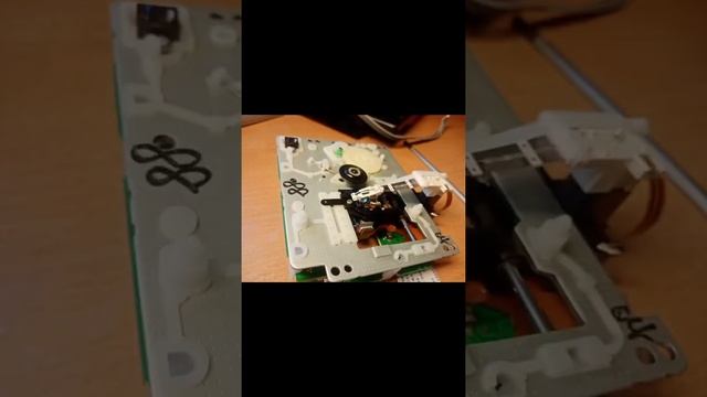 Ремонт SONY MDS-JA30ES. Замена оптического блока (лазерной головки) в деке SONY MDS-JA30ES.