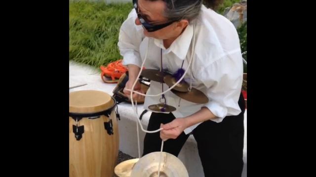 Michael Evans performing for Andrea Beeman's The Dancing Rubies on Rooselvelt Island 2019 смотреть онлайн