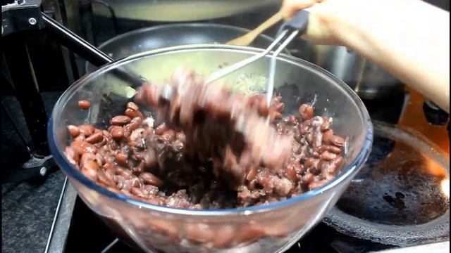 ХАЧАПУРИ из фасоли - ЛОБИАНИ. Готовит Профессионалка! смотреть онлайн