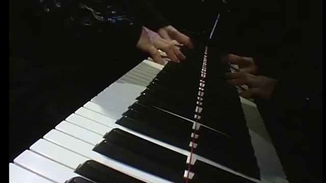 Элтон Джон, Минск Арена, 26 июня 2010 г. смотреть онлайн