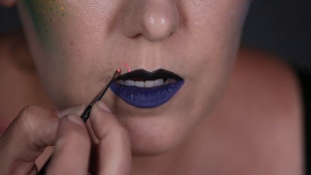 1 Makeup Artist, 3 Iconic Paintings смотреть онлайн