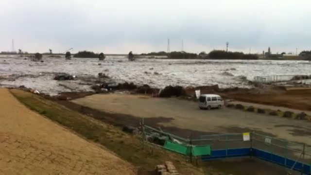 Цунами сноси всё на пути смотреть онлайн