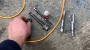 Сорвалась резьба в заднем н-образном рычаге BMW X5 E70. Что делать?