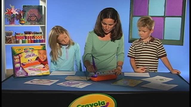 Crayola Color Wonder Magic Light Brush смотреть онлайн