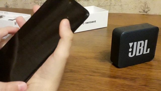 Распаковка колонки JBL и samsung А51 смотреть онлайн