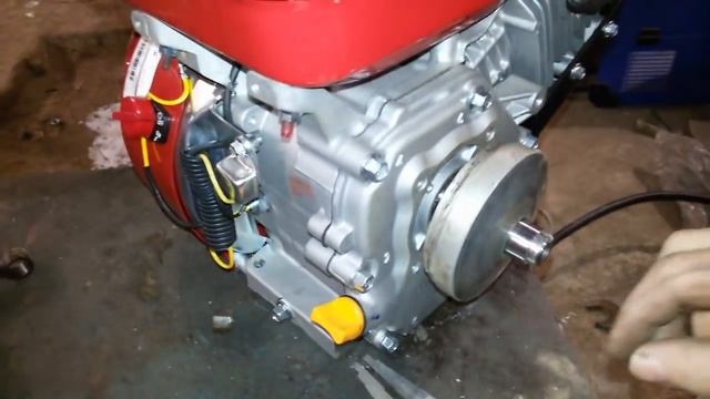 Вариатор от скутера Suzuki address 110 сс. на двигатель от мотоблока. смотреть онлайн