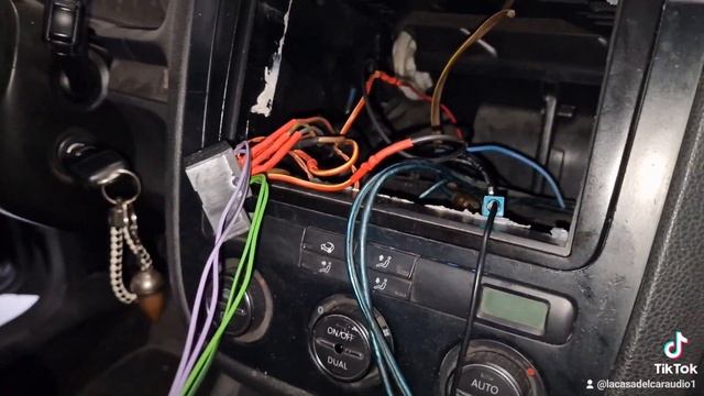 DEJAMOS PREPARADO PARA PODER PONER ALTAVOCES TRASEROS QUE EL GOLF DE MI AMIGO JUAN NO LLEVA DE SERI смотреть онлайн