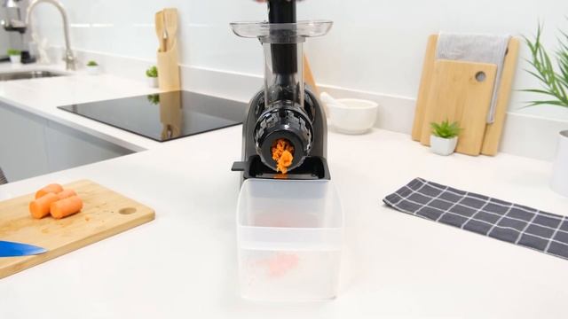 Omega MM1500HD Celery Slow Juicer | Juicer Review смотреть онлайн