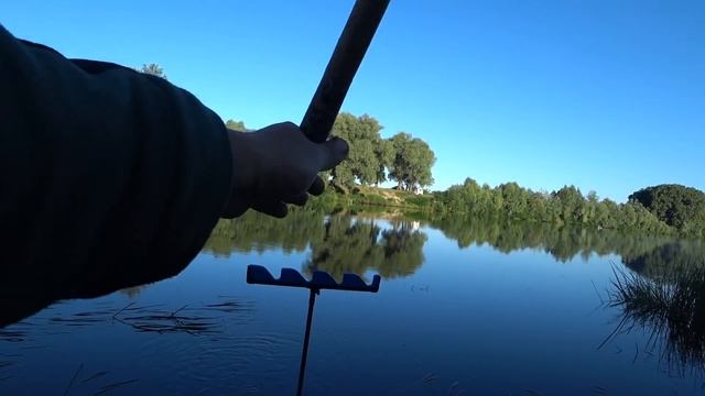 РЫБАЛКА С НОЧЕВКОЙ. УТРЕННИЙ КЛЕВ ДО ЖАРЫ смотреть онлайн