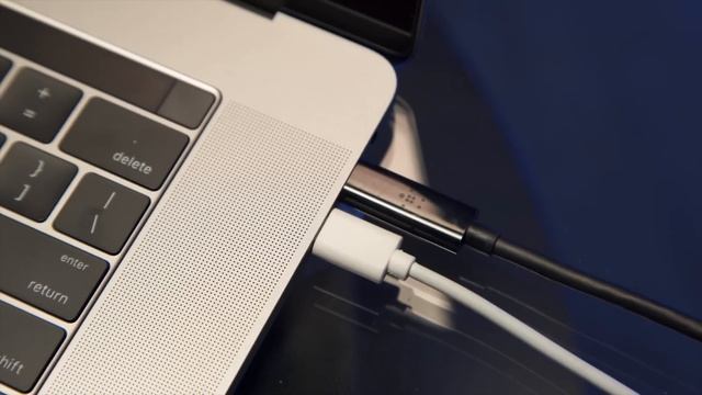 Apple Macbook Pro 2016 - A PC Hardware Guy’s Perspective смотреть онлайн