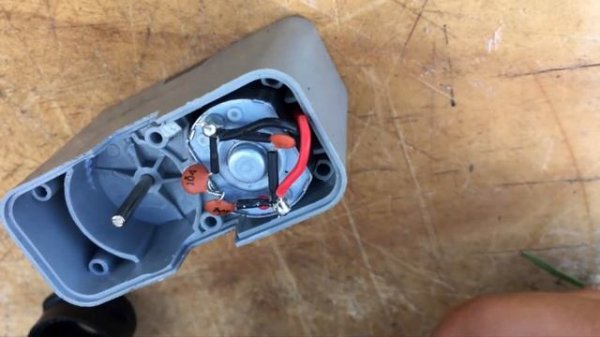 Vex IQ 107 - Disassembling a Smartmotor