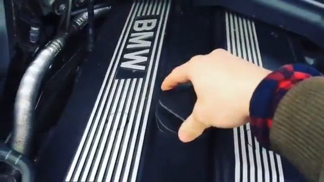 Поломка клапана вентиляции картерных (КВКГ) газов M54B30 смотреть онлайн