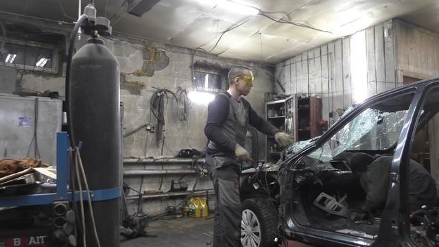 Эта Приора самый настоящий распил смотреть онлайн